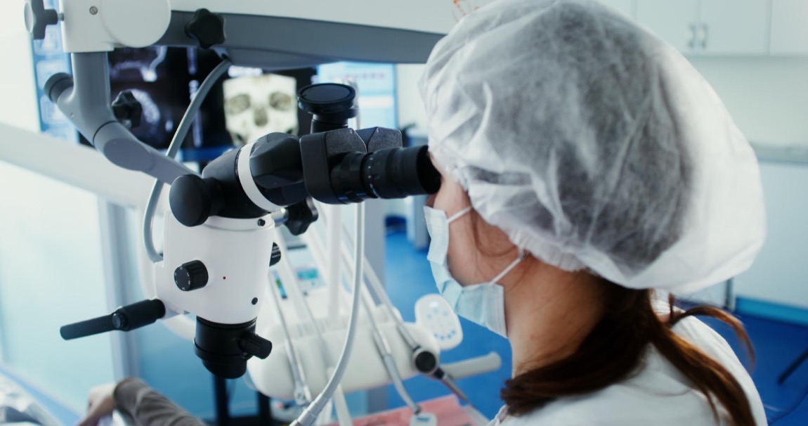 Mikroskop stomatologiczny: Rewolucja w codziennej praktyce dentystycznej